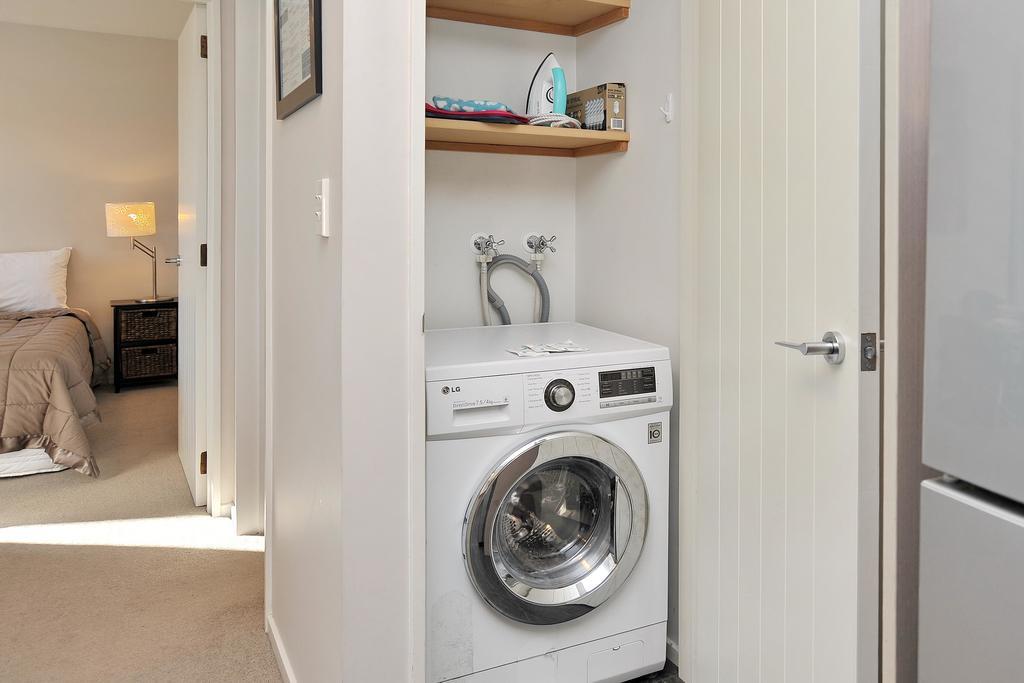 Carlton Villa 3 - Christchurch Holiday Homes Экстерьер фото